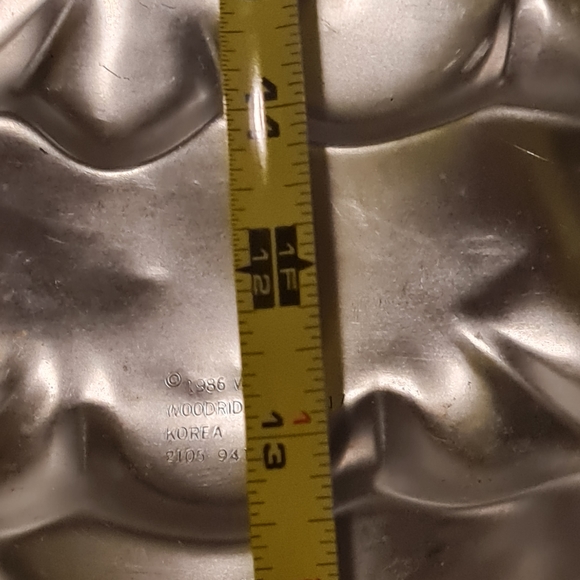 Christmas Tree Baking Pan Mold 14 Inch - Picture 6 of 6